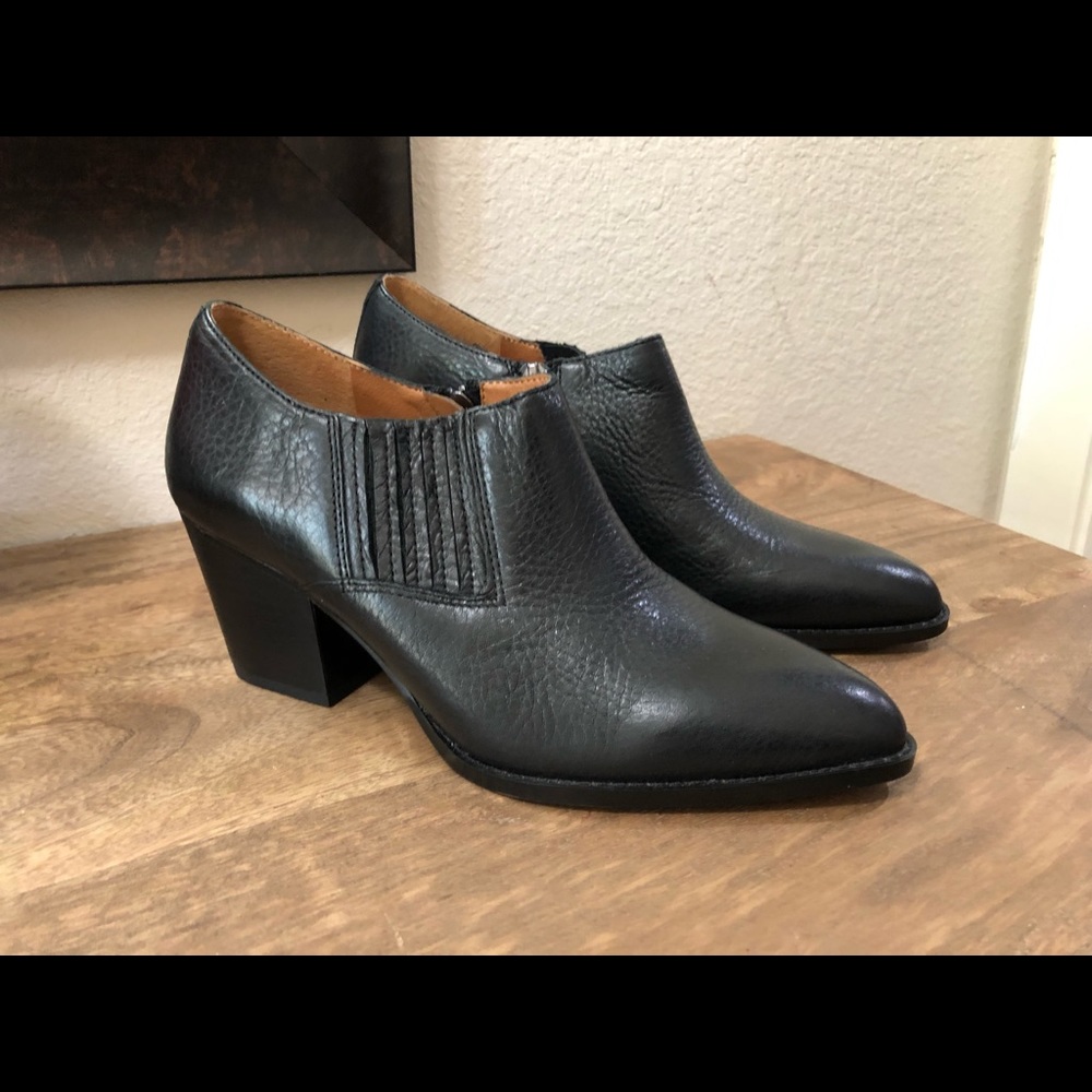 Franco Sarto Women's A-Camella Leather Black Ankle Booties Size 6 M "NEW"